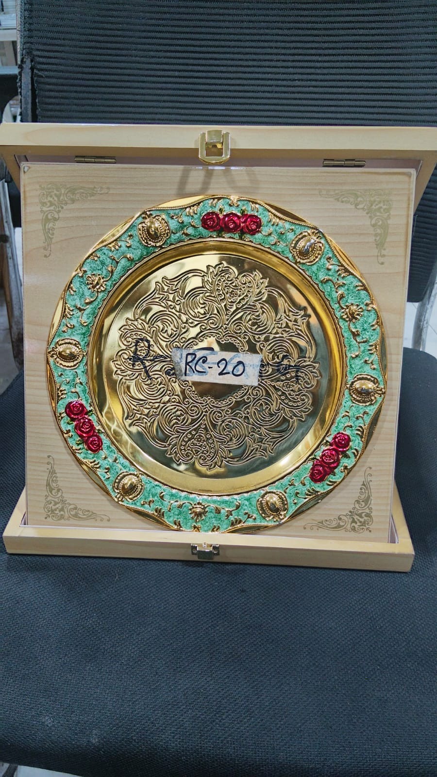 Wooden  Box Crest - Model - D16 thumbnail 5