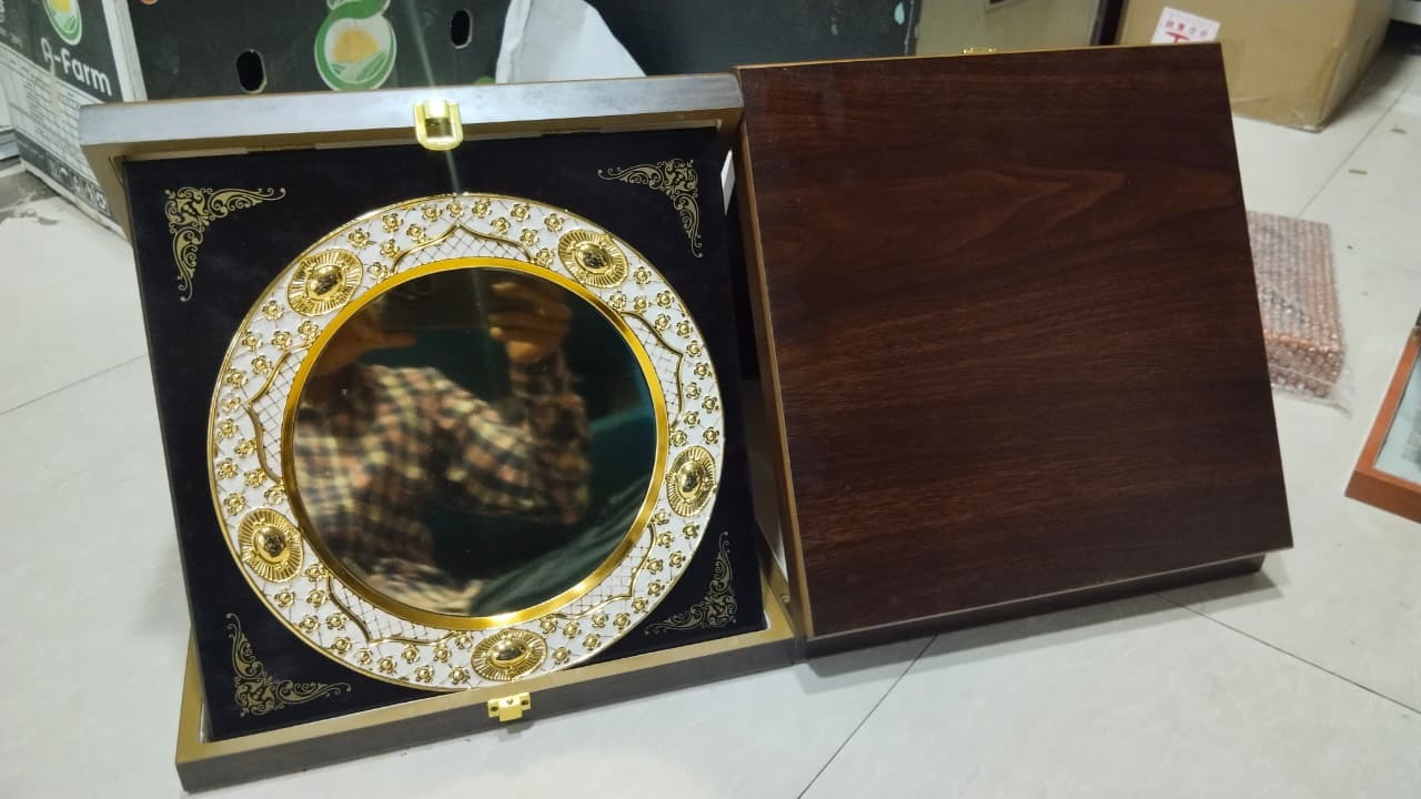 Wooden  Box Crest - Model - D14 thumbnail 2