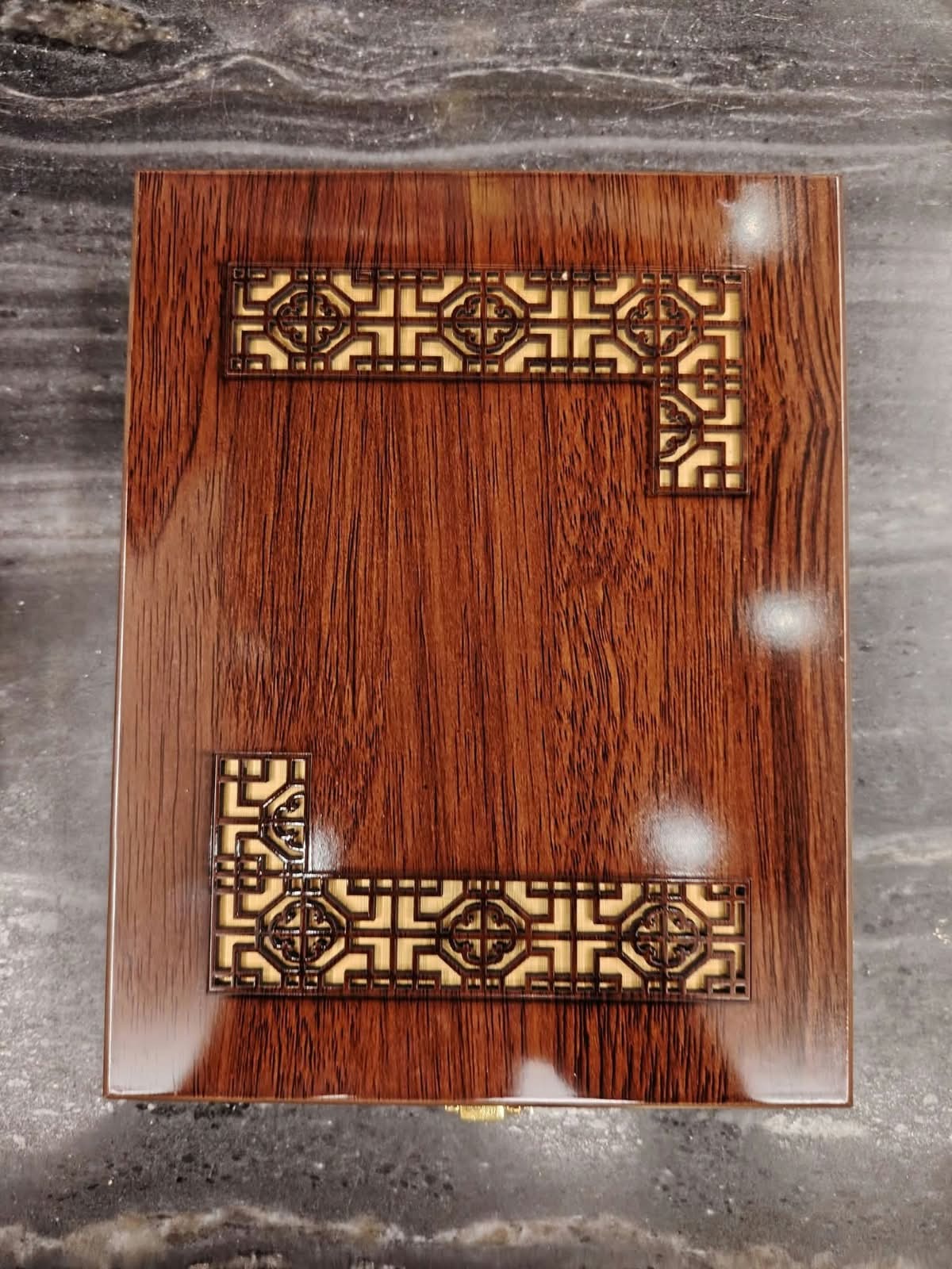 Wooden Laser Box Crest - Model thumbnail 5