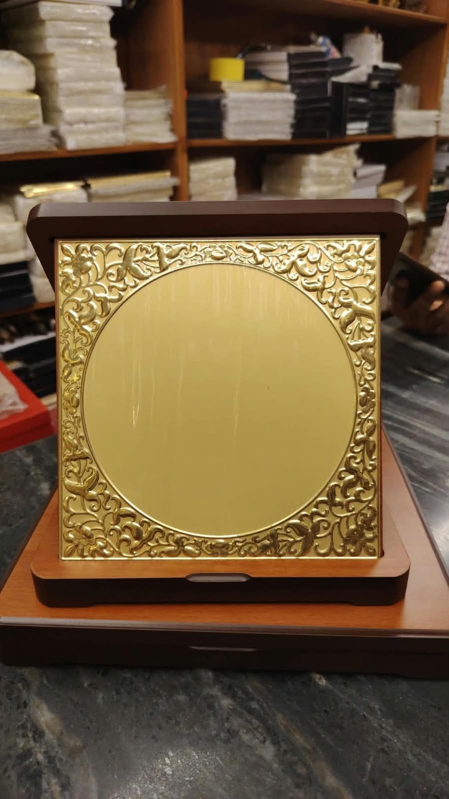 Wooden  Box Crest - Model AM - 11D15 thumbnail 4