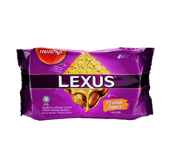 Munchy's Lexus Sandwich Calcium Cracker With Peanut Butter Cream 190g