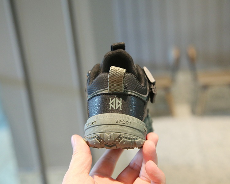 Children's Sports Shoes thumbnail 3