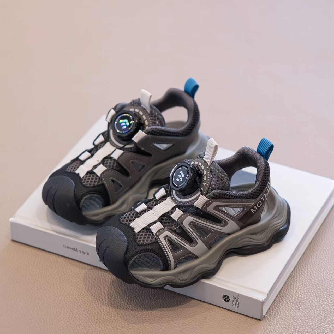 New Breathable Sports Shoes Single Mesh