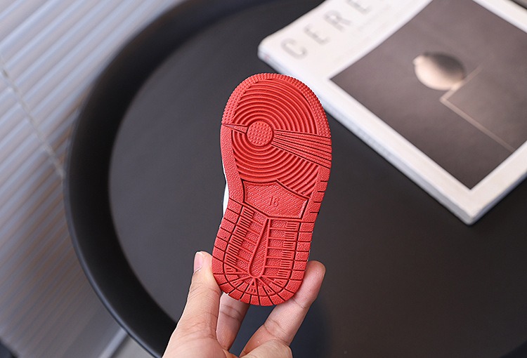 Children's Sports Shoes for Boys and Girls thumbnail 6