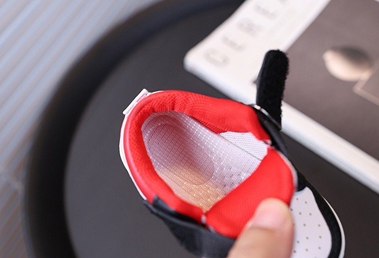 Children's Sports Shoes for Boys and Girls thumbnail 8