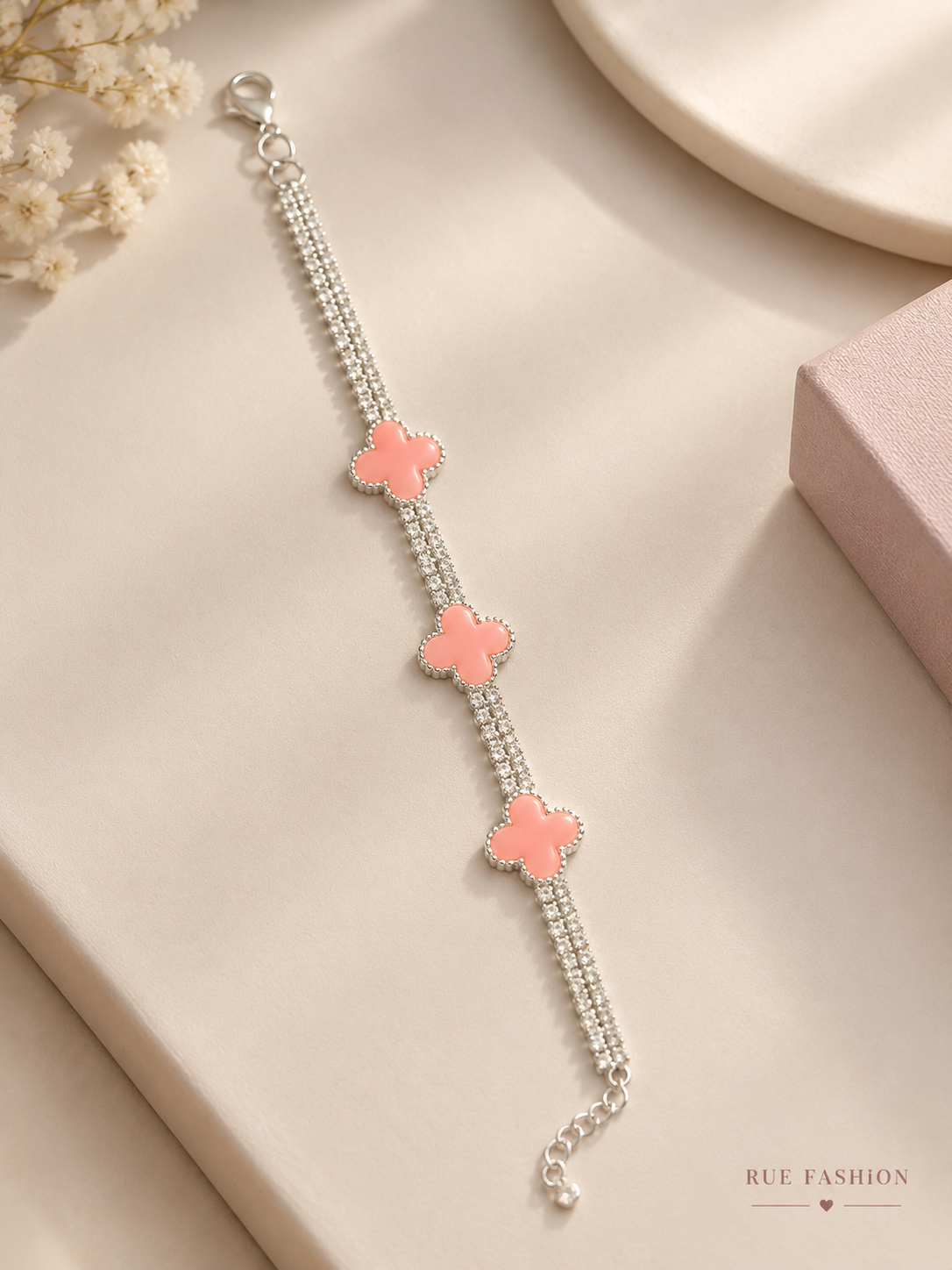 Pink Clover Charm Bracelet 🩷