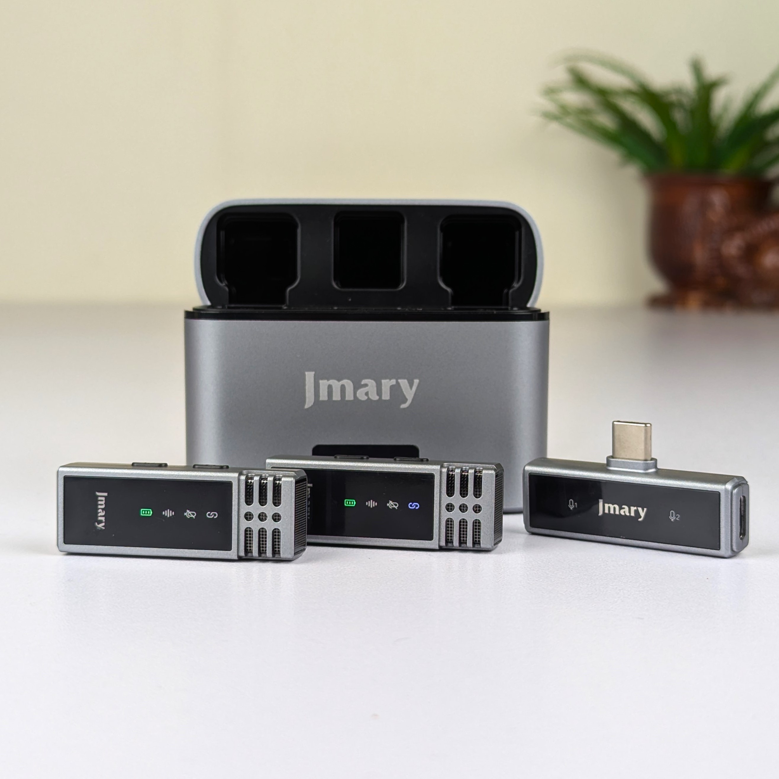 Jmary MW-15 2.4G Dual Wireless Lavalier Microphone – Type-C Plug & Play Mic with 48H Battery Charging Case, 20M Range & Low Latency for Mobile Vlogging & Interviews_img_3