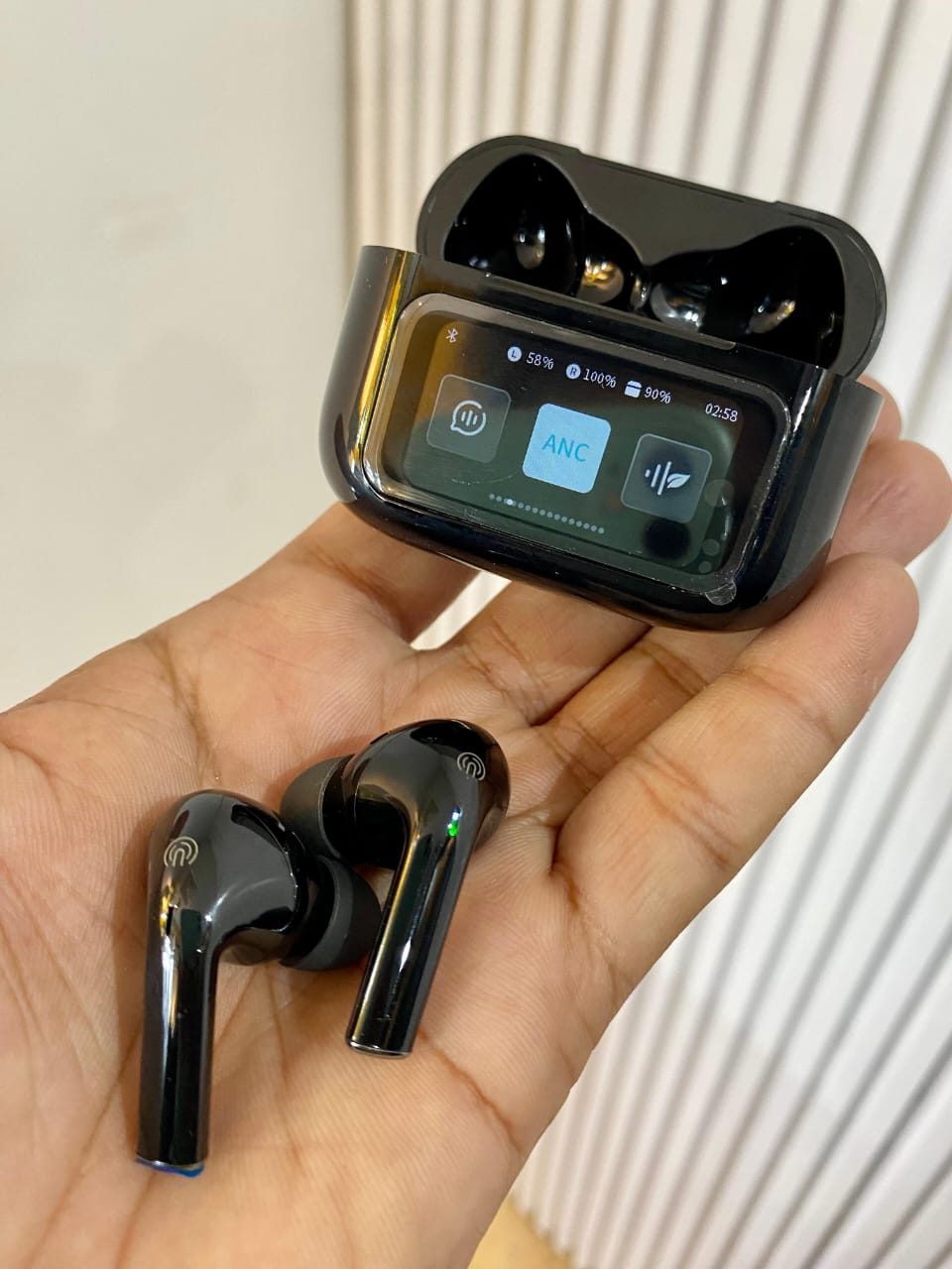Awei TP29ANC AI Translation & ANC Wireless Earbuds – Bluetooth 6.0 Real-Time Translator Earphones with 147 Languages, 10mm Driver & LCD Touch Screen_img_4