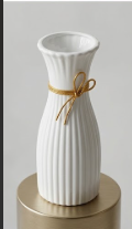 White flower vase_img_1