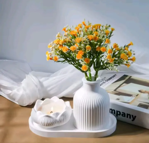 White flower vase - Image 2