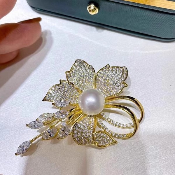 Diamond Pearl Brooch_img_2