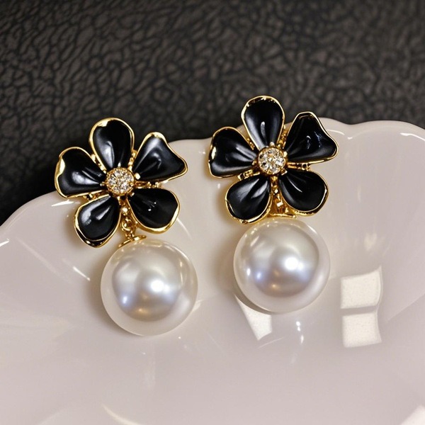 French retro oil drop flower pearl earrings_img_3
