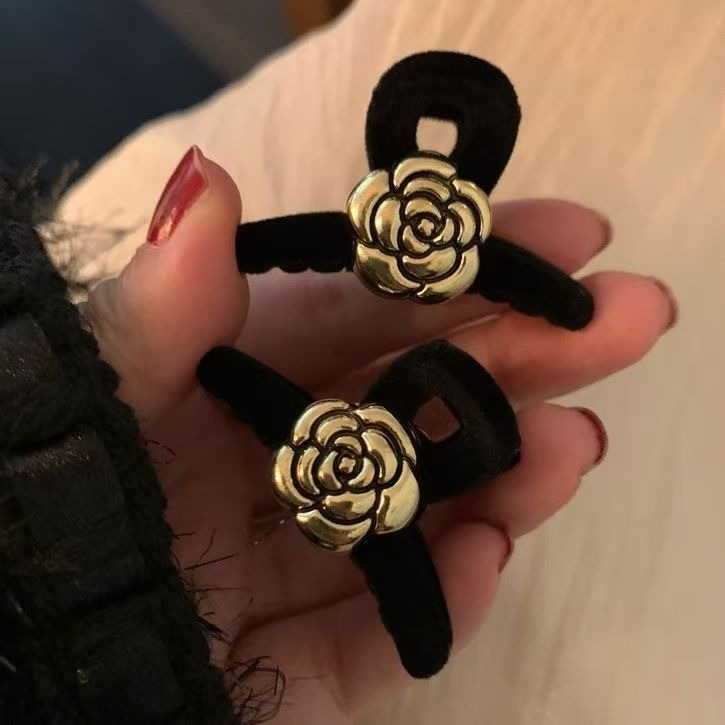 4 pcs -One-Side Gold Camellia Flower Mini Hair Claw Clip