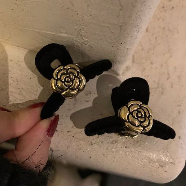 4 pcs -One-Side Gold Camellia Flower Mini Hair Claw Clip(1063)_img_0