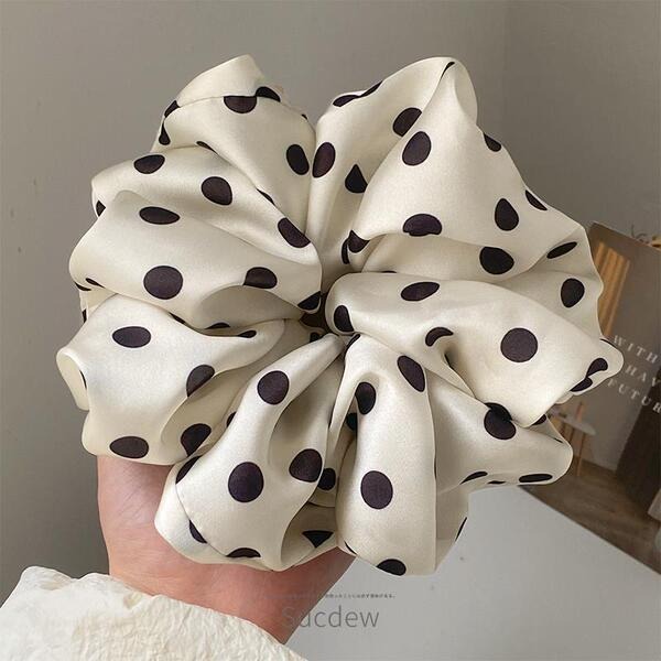 Polka Dot Satin Scrunchi_img_1