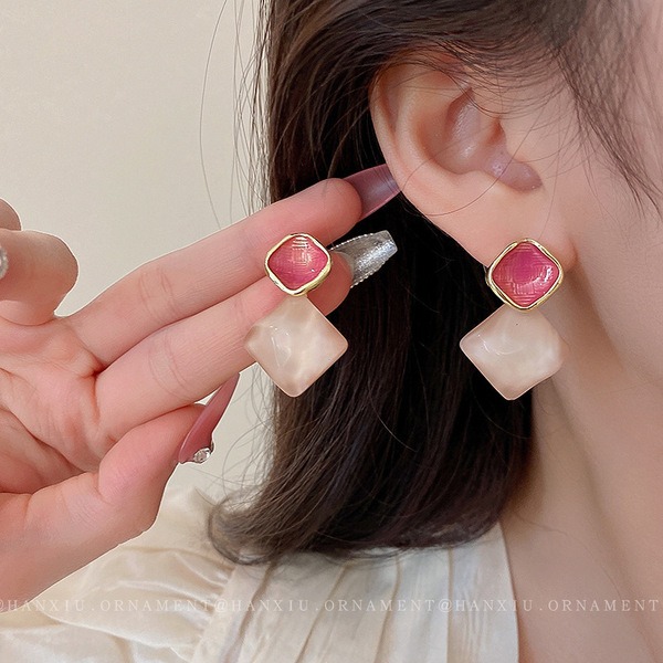 Fresh oil dripping sparkling square earrings