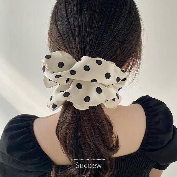 Polka Dot Satin Scrunchi_img_0