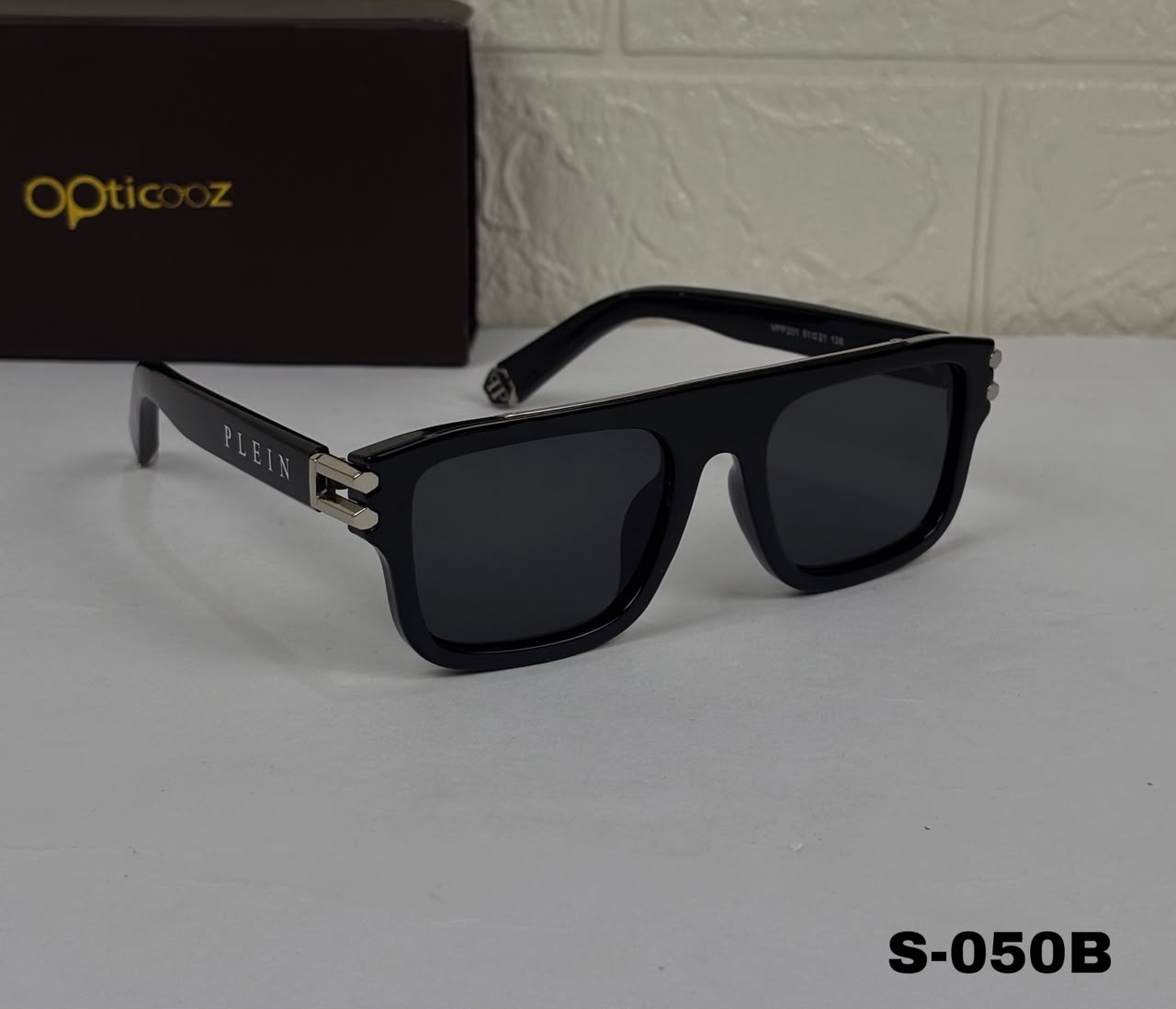 S-050A Luxury Square Fashion Sunglass_img_1