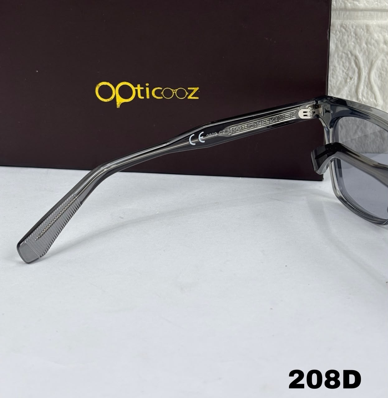 208 Classic Square Sunglass_img_8