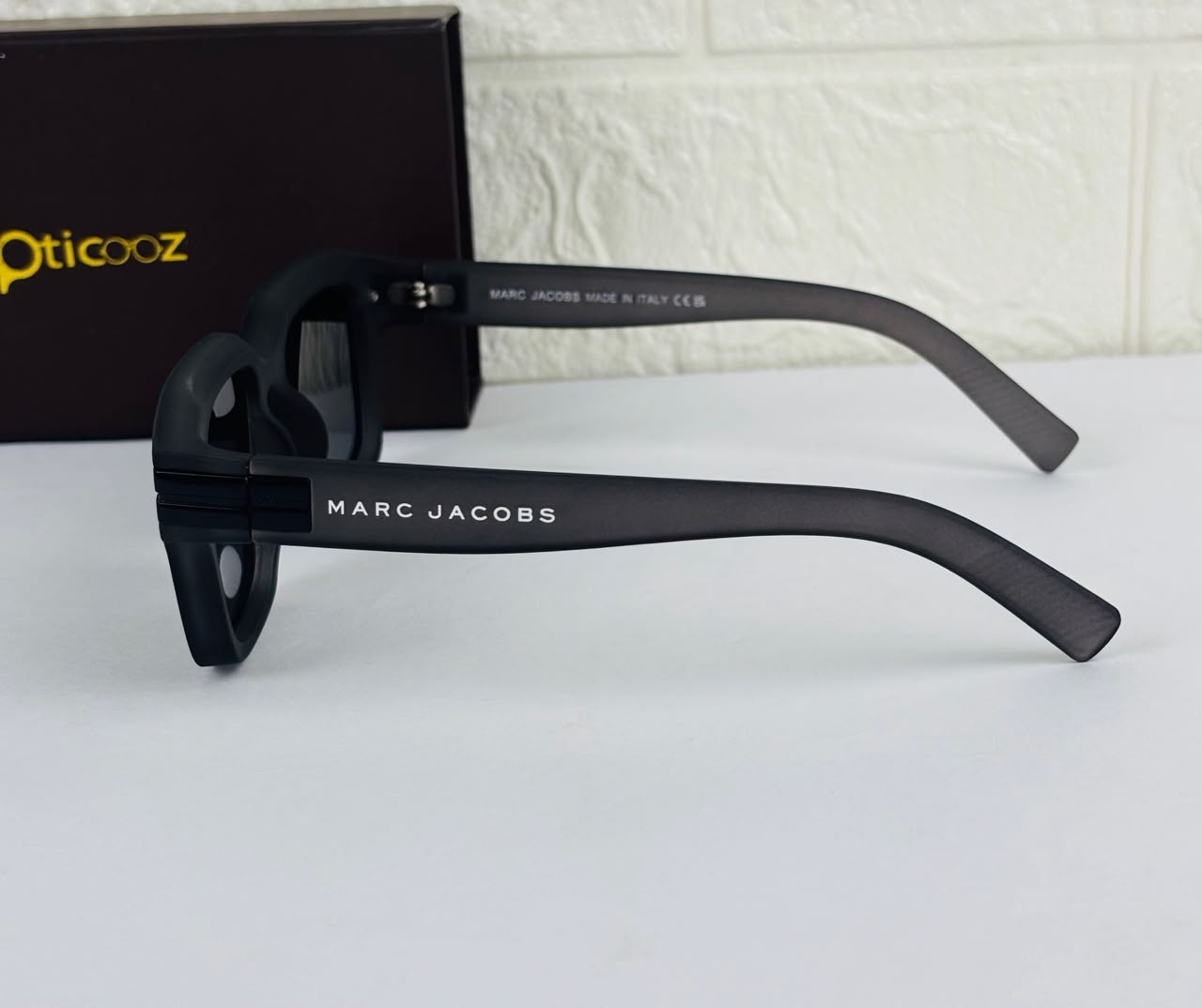 S-030B Premium Brand Sunglasses_img_1
