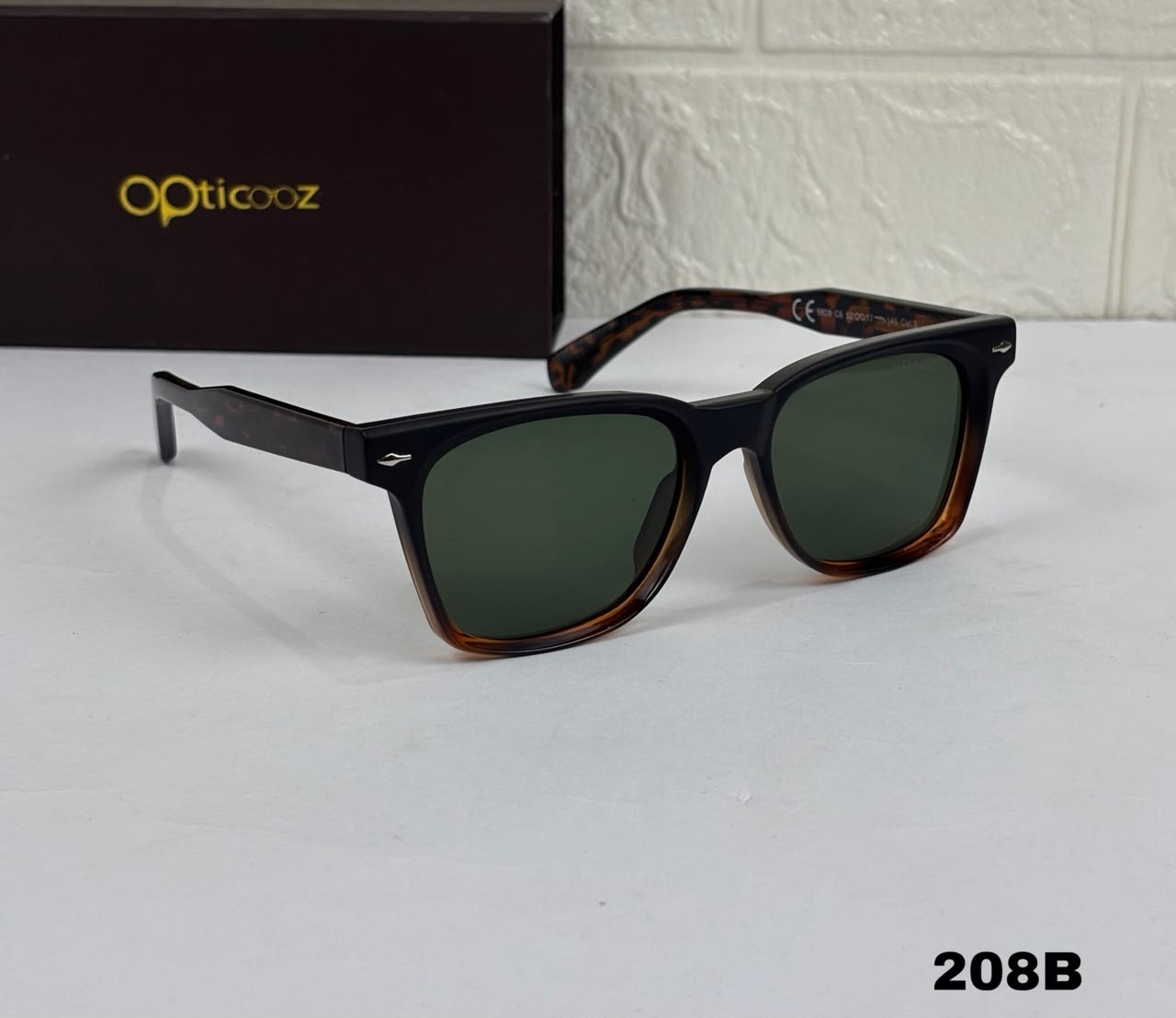 208 Classic Square Sunglass