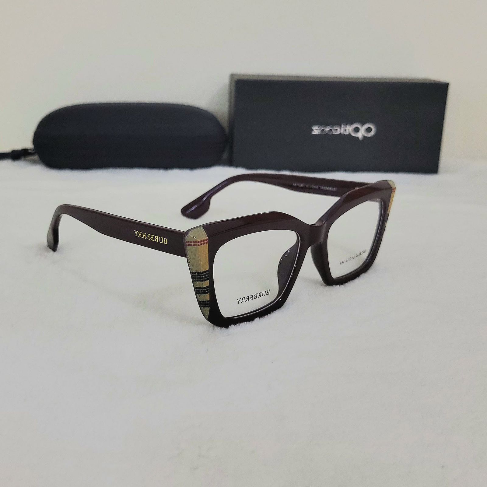 Premium Square Frame – Burberry Style_img_1