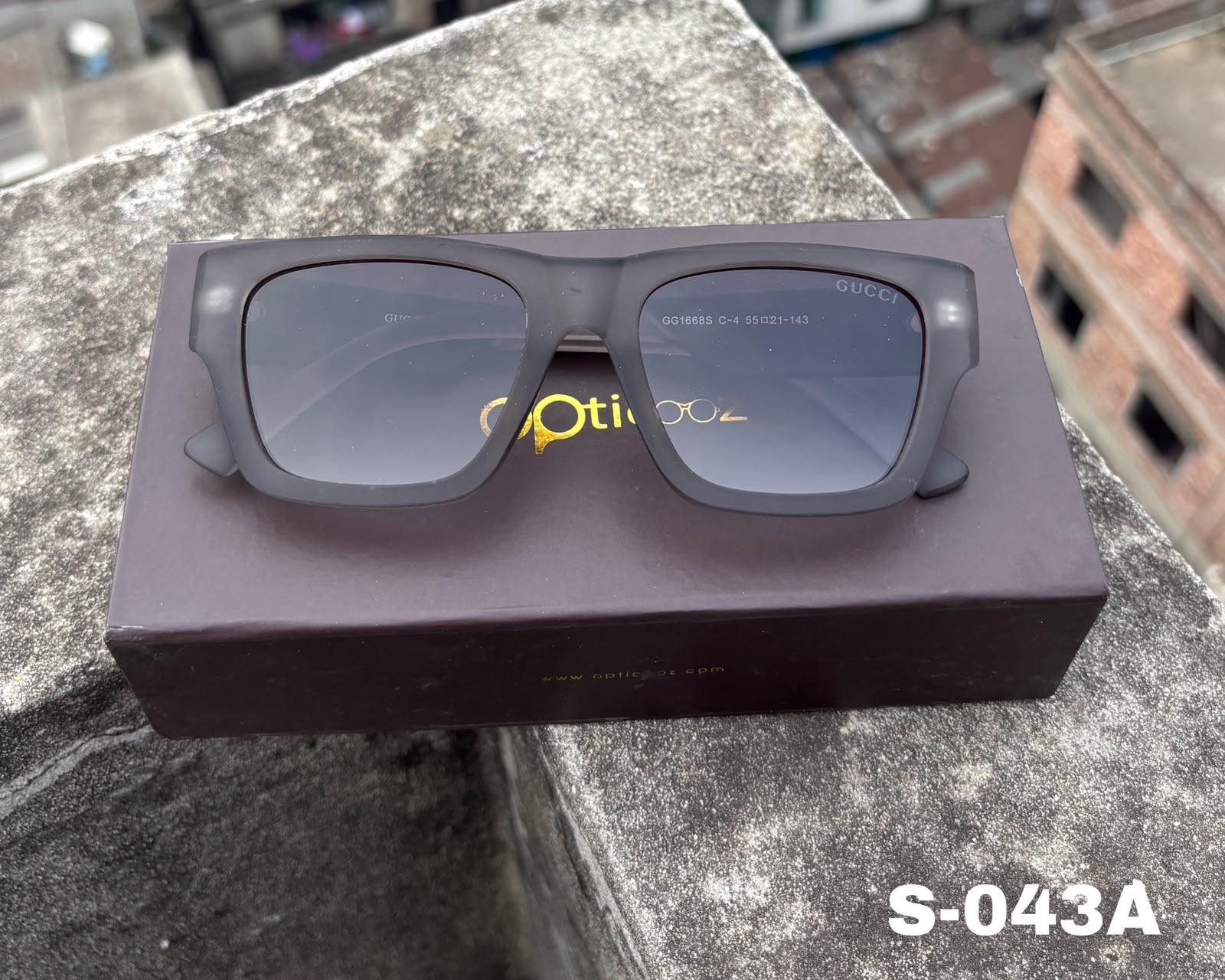 S-044B Unisex Luxury Fashion Sunglass_img_6
