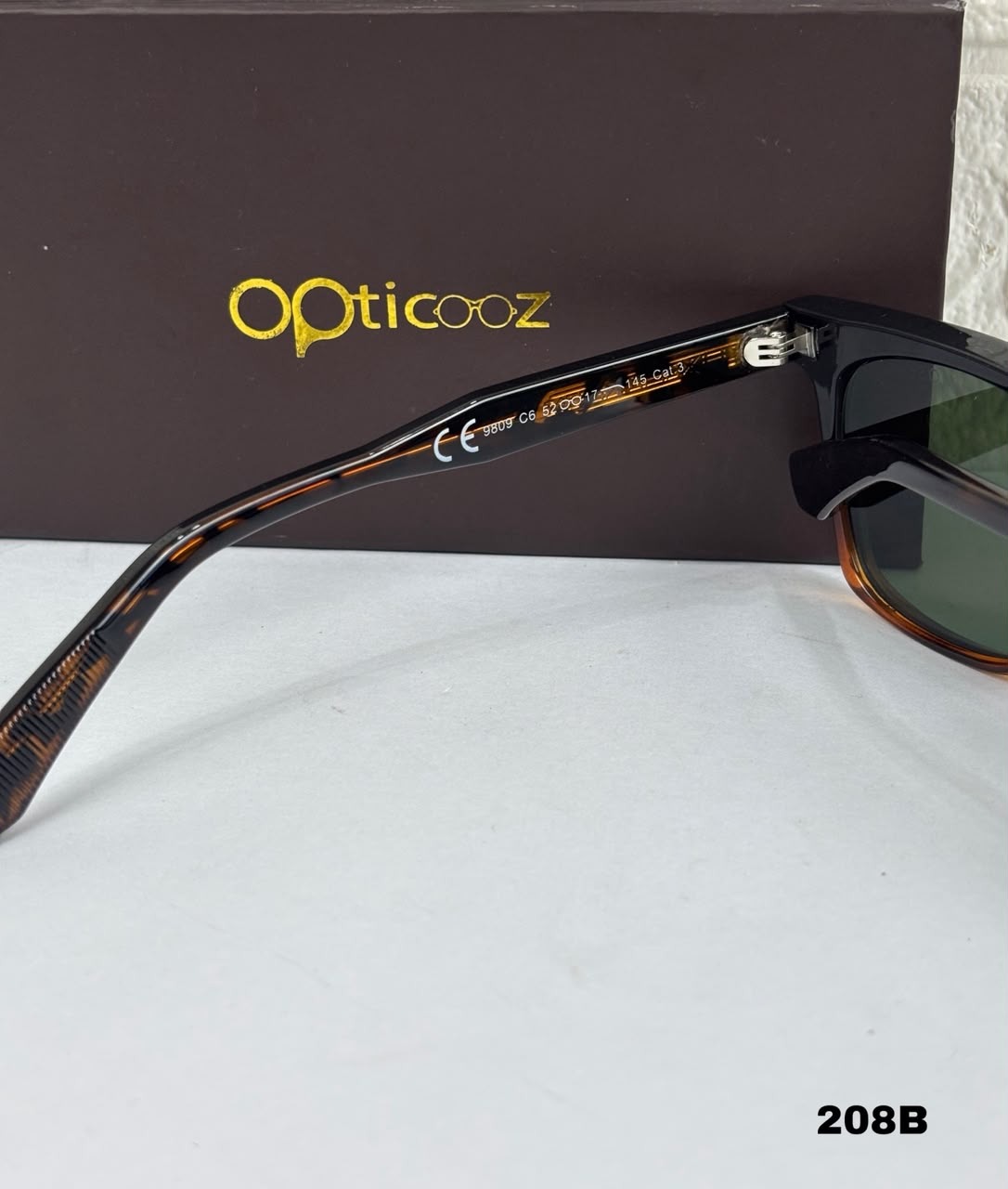 208 Classic Square Sunglass_img_5