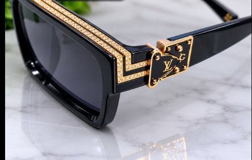 141_LV Louis vuitton Premium Stylish Sunglass_img_2
