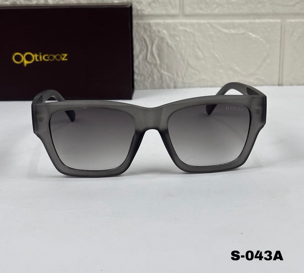 S-044B Unisex Luxury Fashion Sunglass_img_2