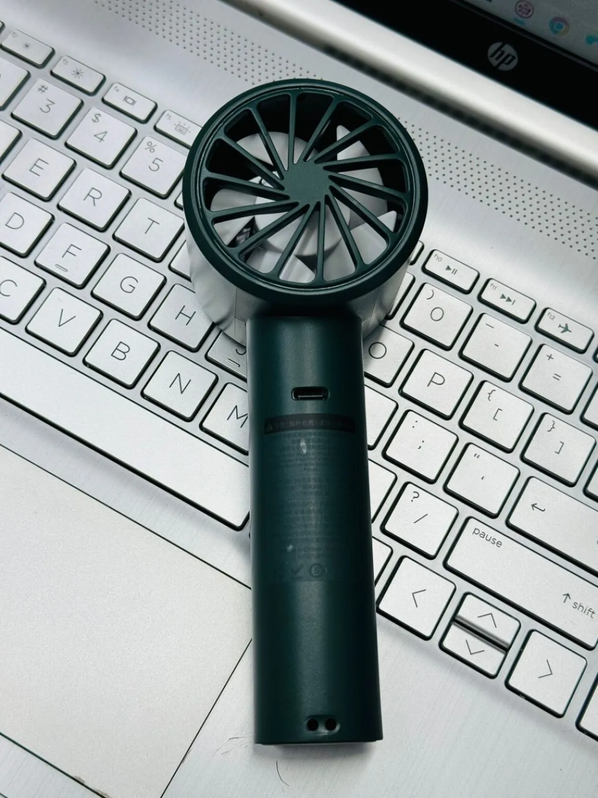 Xiaomi AISOLOVE F01 Handheld Turbo Fan (2000mAh Battery) – Green Color (Copy) - Image 2
