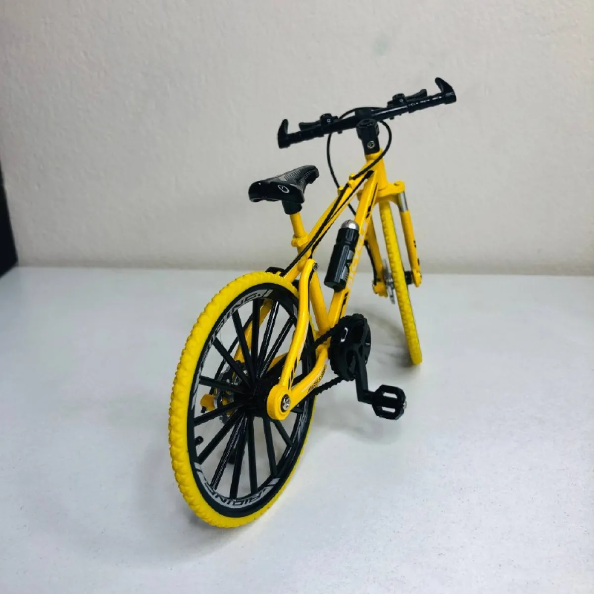 Big Off-Road 1:8 Scale Die-Cast By Cycle - Image 2