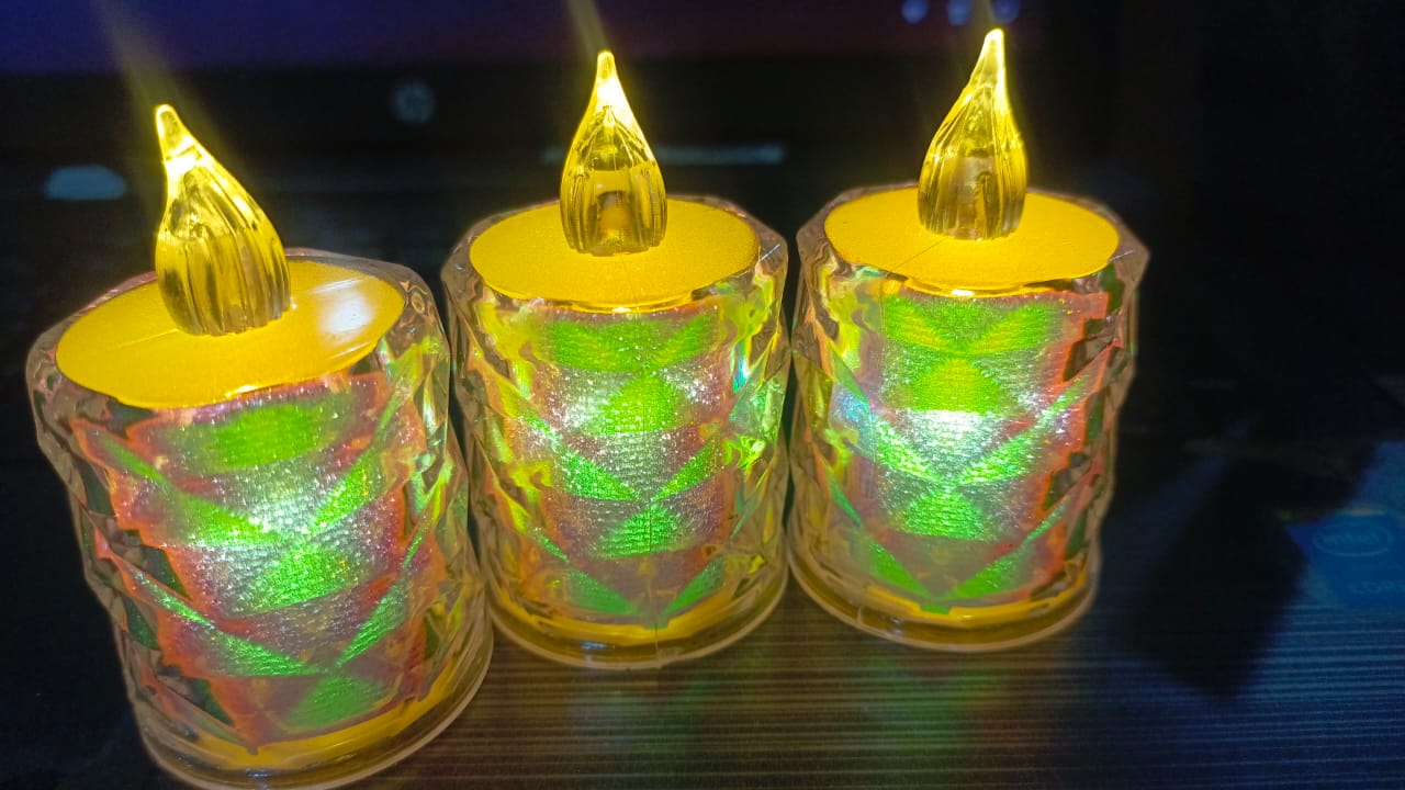 মোমবাতি লাইট শোপিস