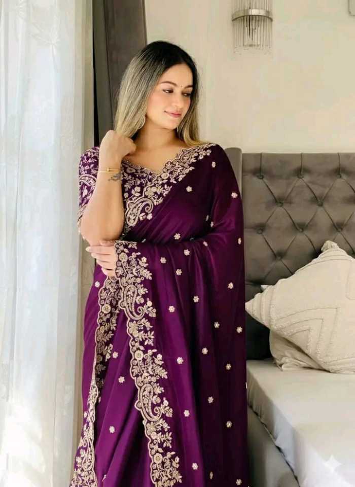 রেডি শাড়ি, রেডি ব্লাউজ, বানানোর ঝামেলা ছাড়াই
