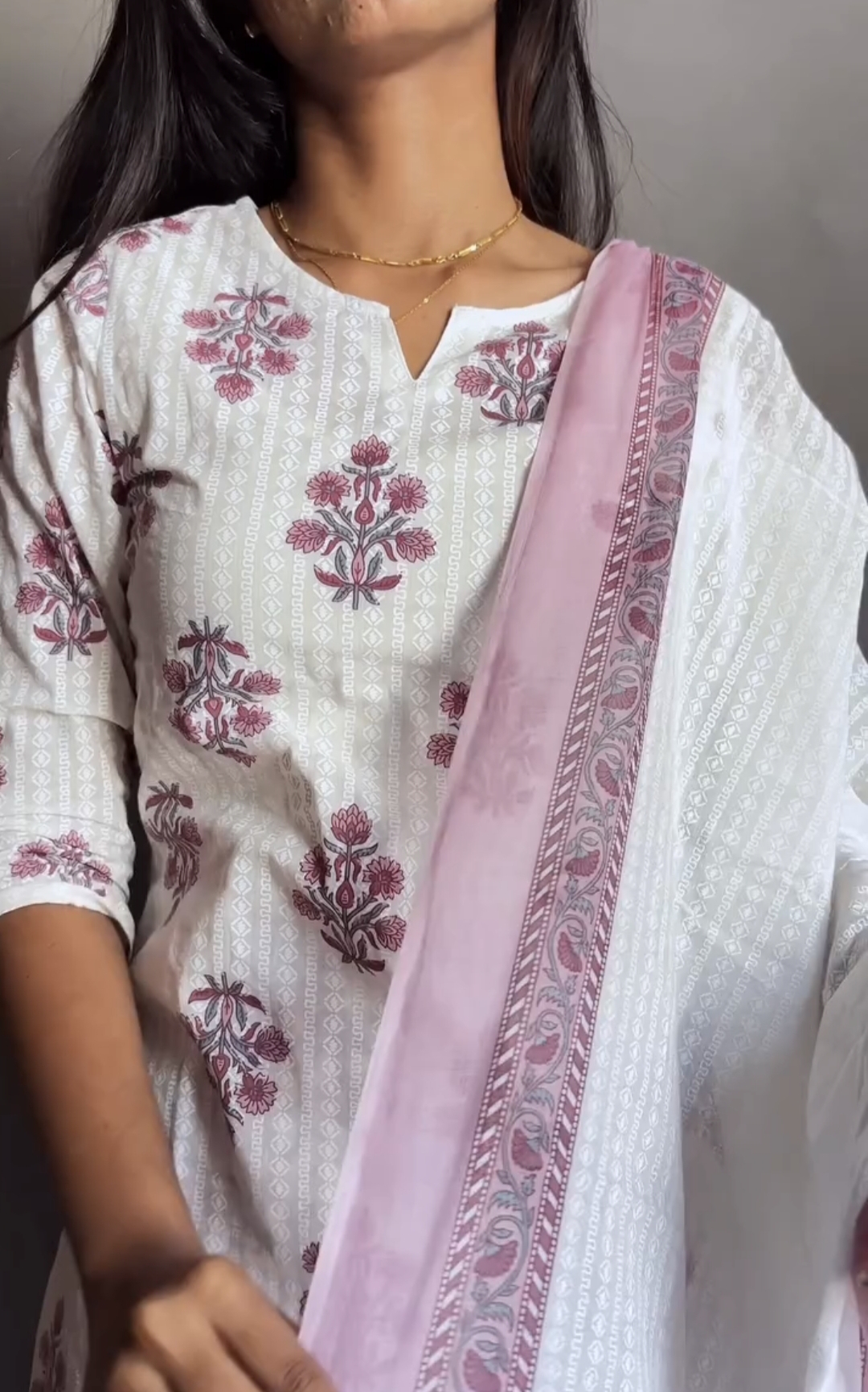 নজরকাড়া ডিজিটাল প্রিন্টের আরামদায়ক সুতি থ্রি-পিস_img_1
