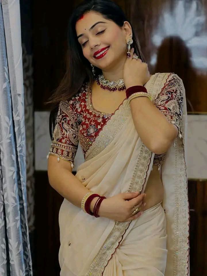 গর্জিয়াস জিম্মিচু শাড়ির সাথে রেডি ব্লাউজ | Limited Stock! | nusaibabd.com_img_4