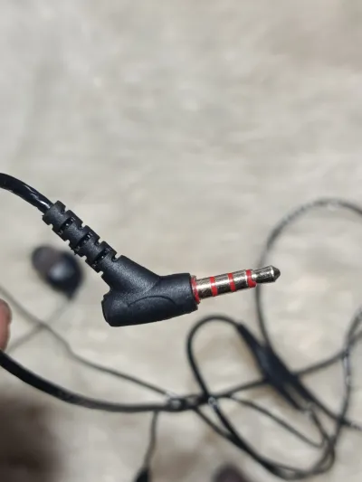 QKZ DM 10 Wired Headphone_img_5