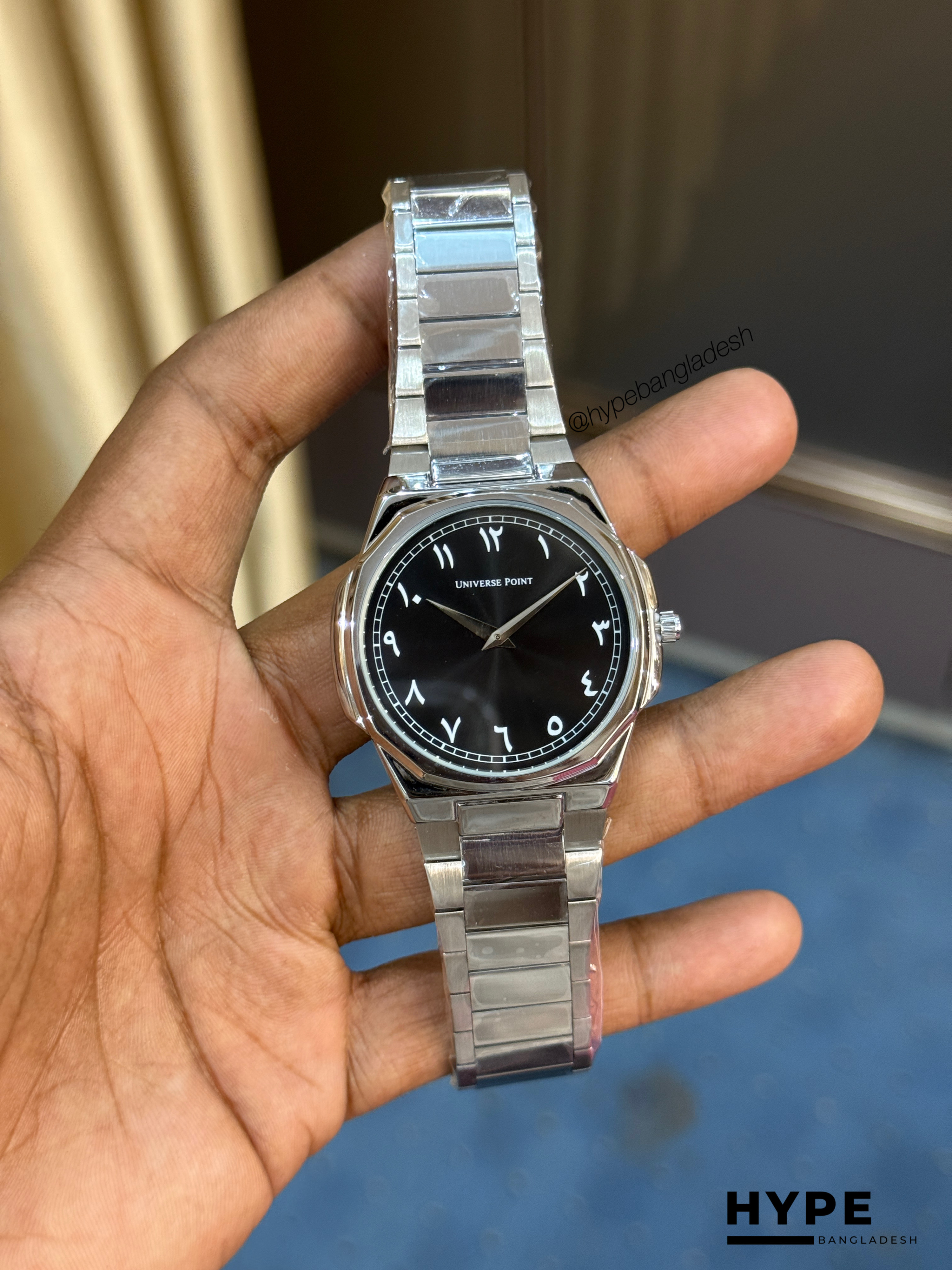 Universe Point Arabic Numbers Quartz Watch For Men (SilverBlack)