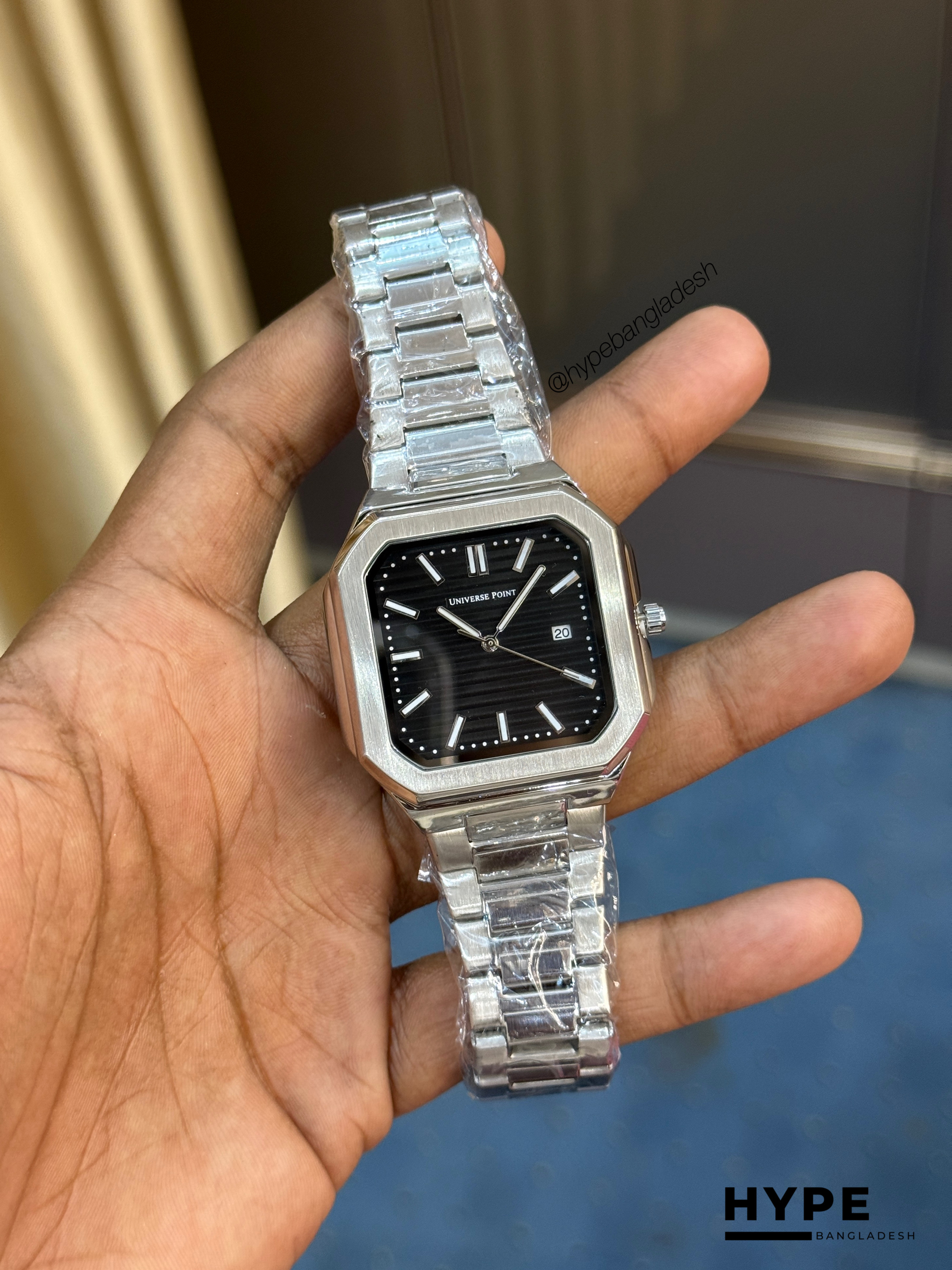 Universe Point Square Shape Quartz Watch With Date For Men (Silver-Black)