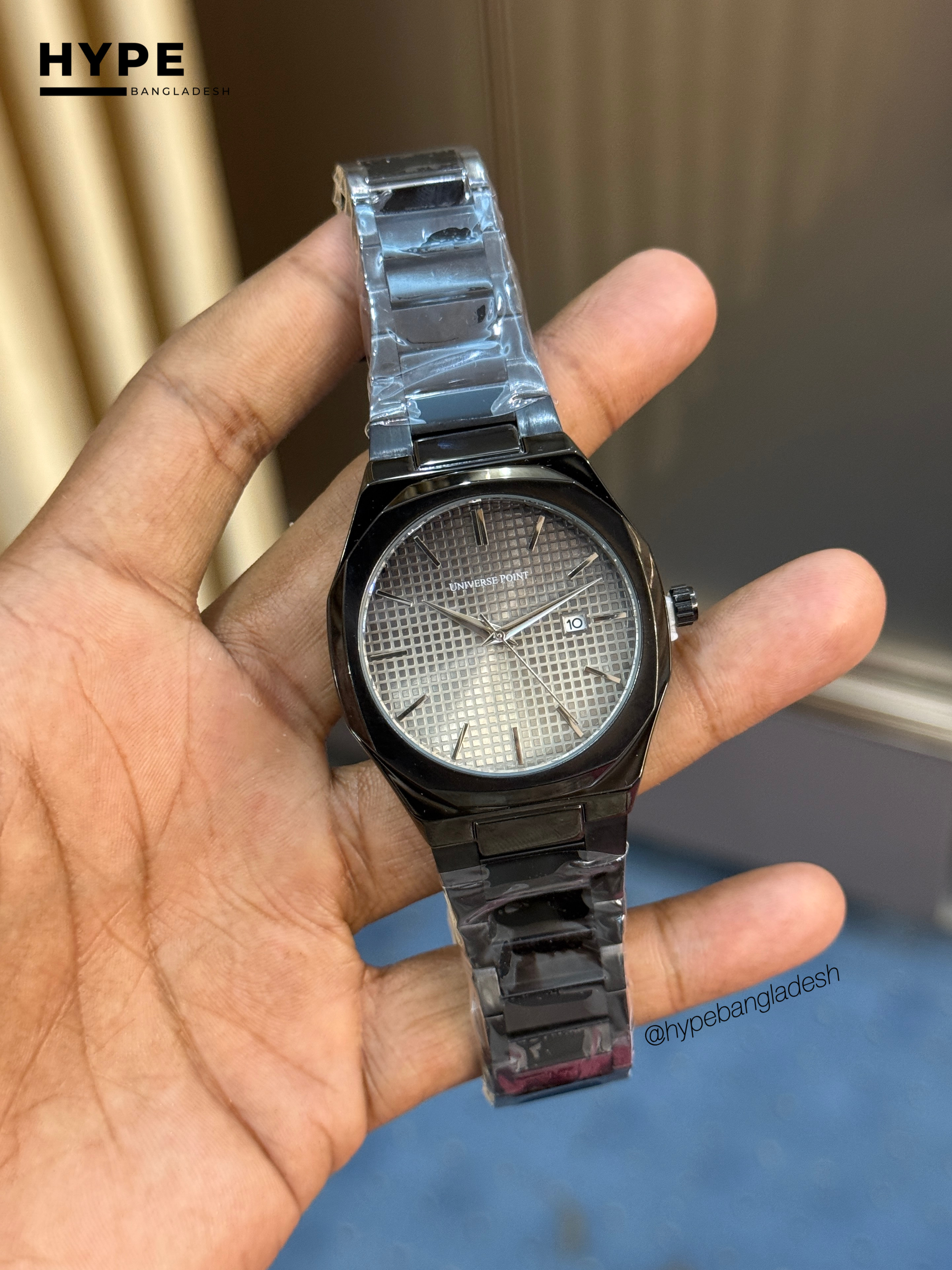 Universe Point Quartz Watch With Date For Men (Black)