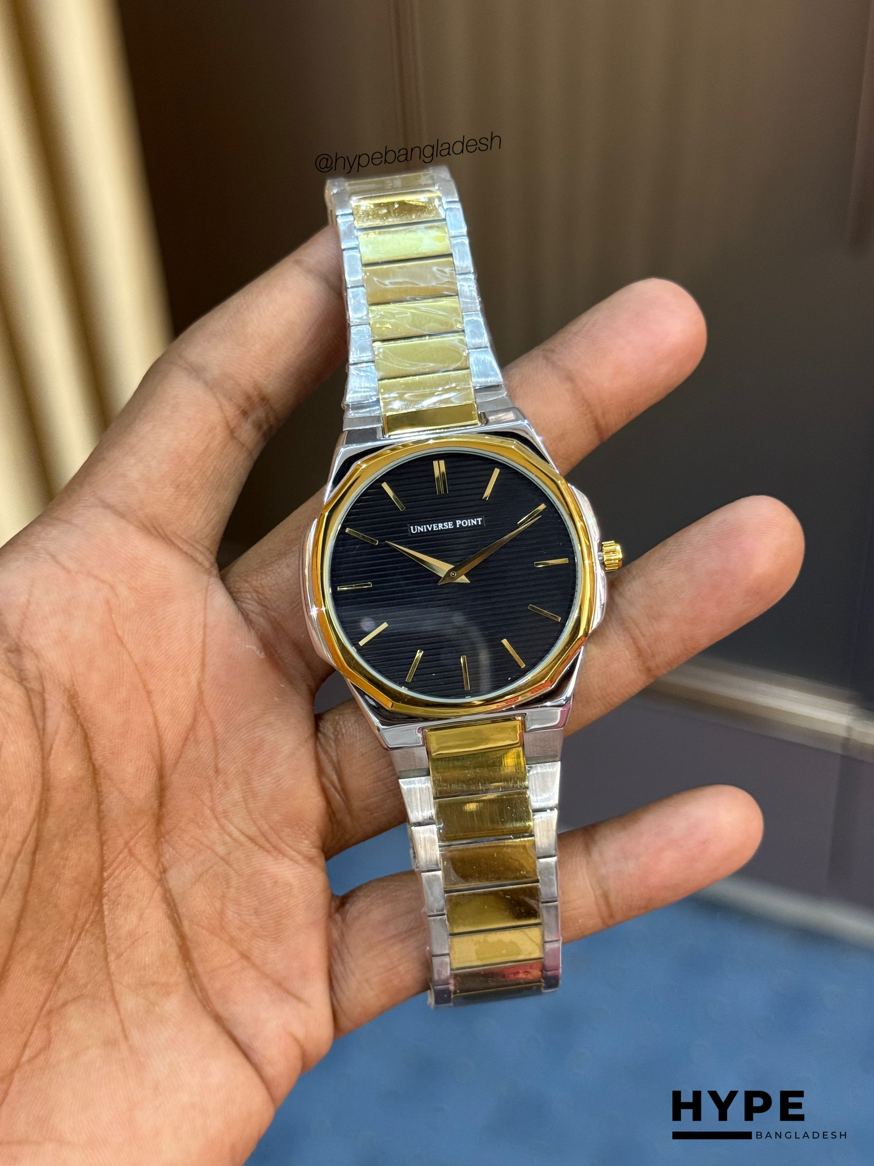 Universe Point Quartz Watch For Men (Silver-Gold-Black)