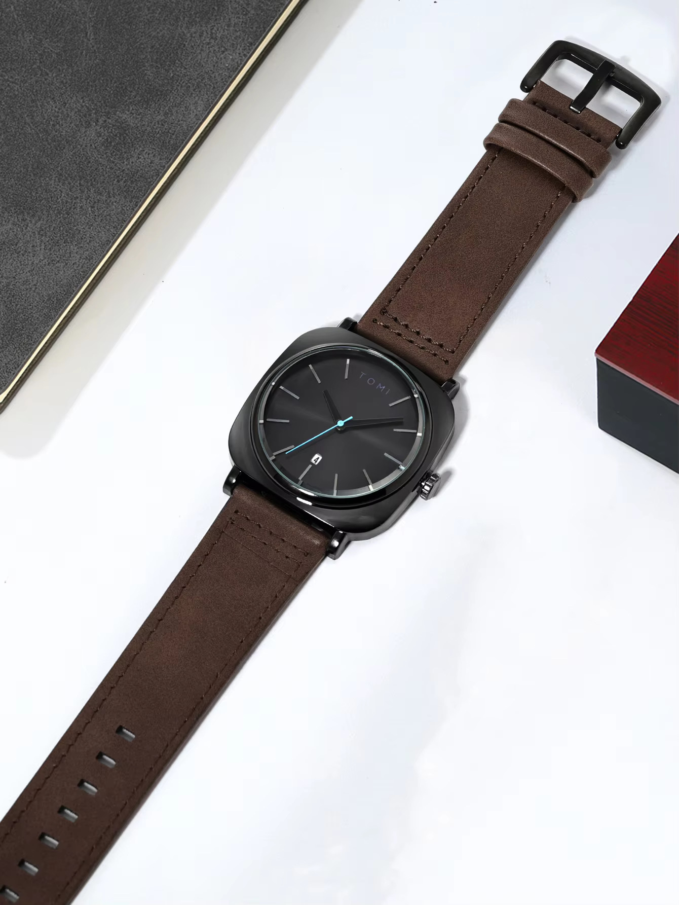 TOMI T-084 Men's Leather Belt Quartz Watch With Date (Brown-Black)_img_4