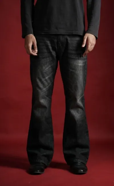 Bootcut-Fitted Denim - Black_img_0
