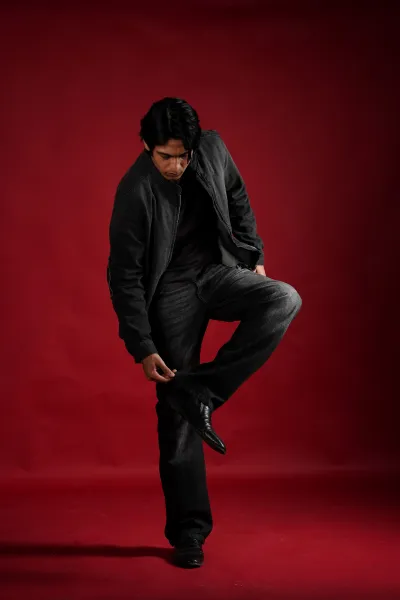 Bootcut-Fitted Denim - Black_img_2