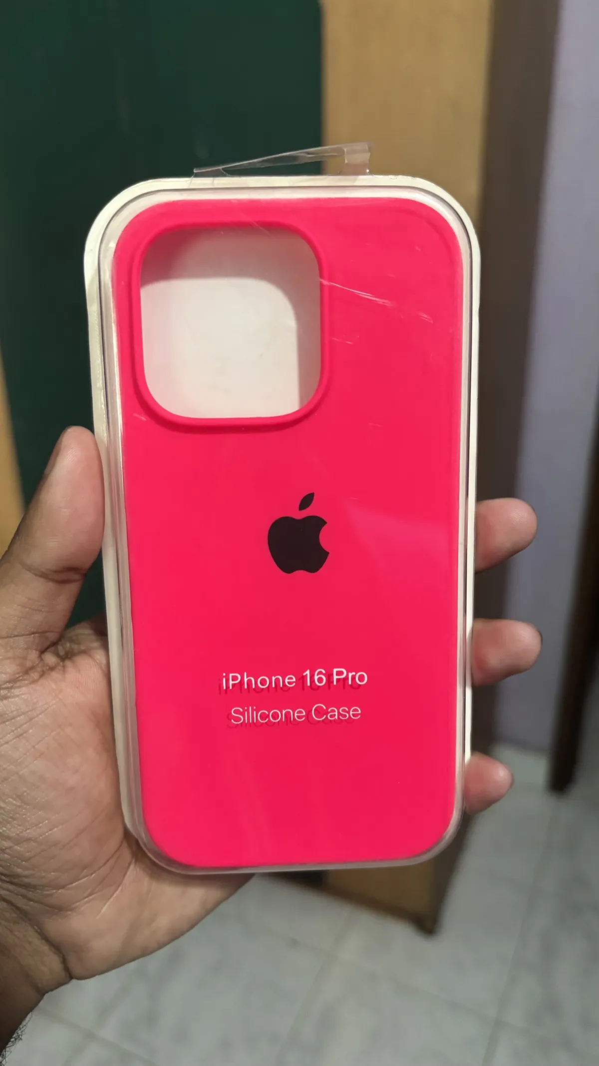 iPhone Silicon Cover (Hot Pink) - Image 4