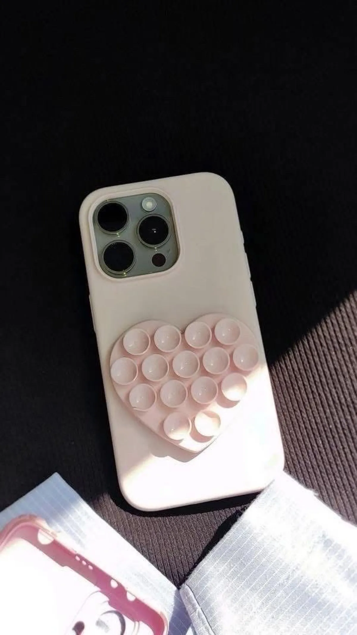 Suction Phone Holder [Heart Shape] Double Sided - Image 4