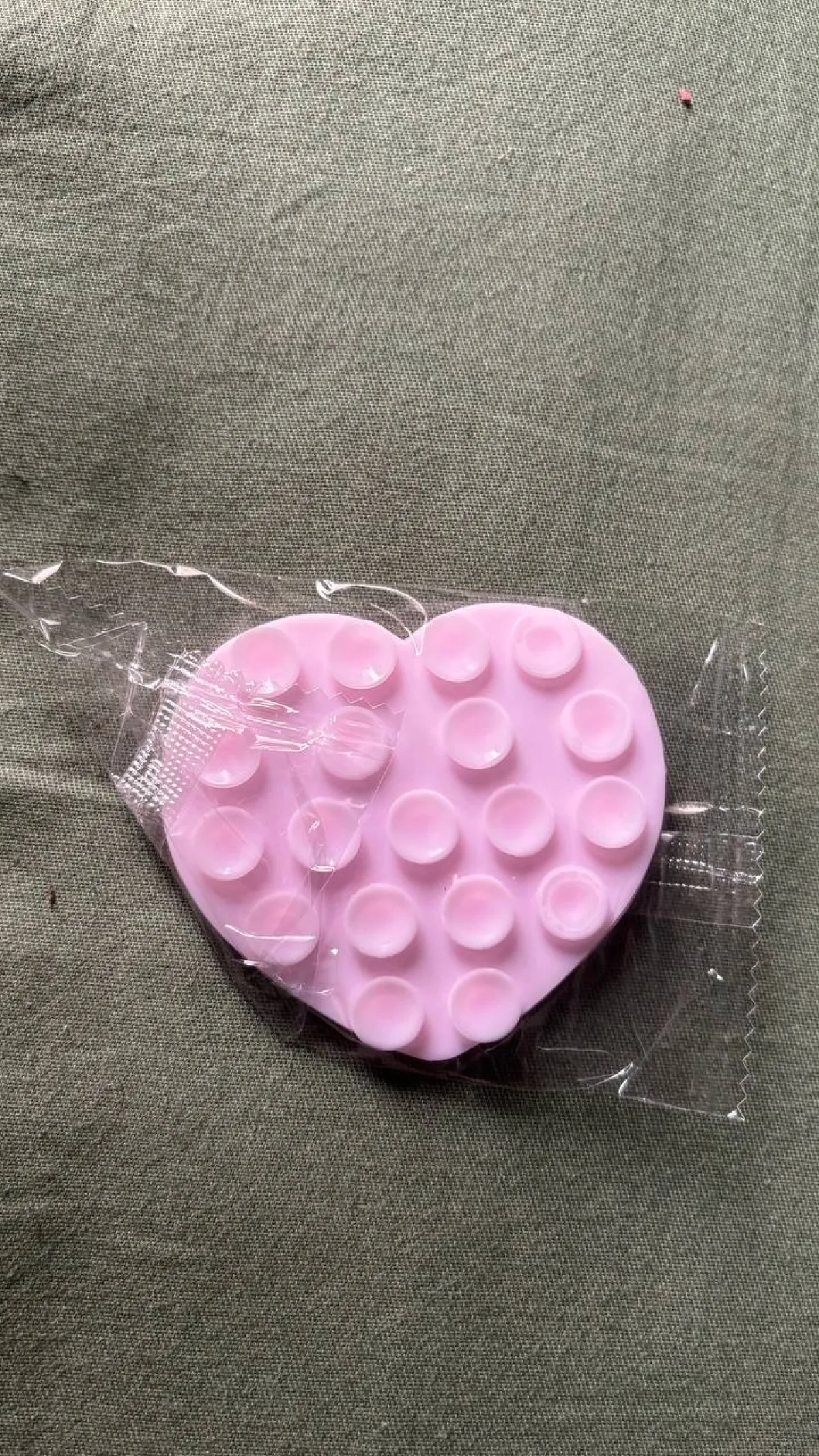 Suction Phone Holder [Heart Shape] Double Sided - Image 13