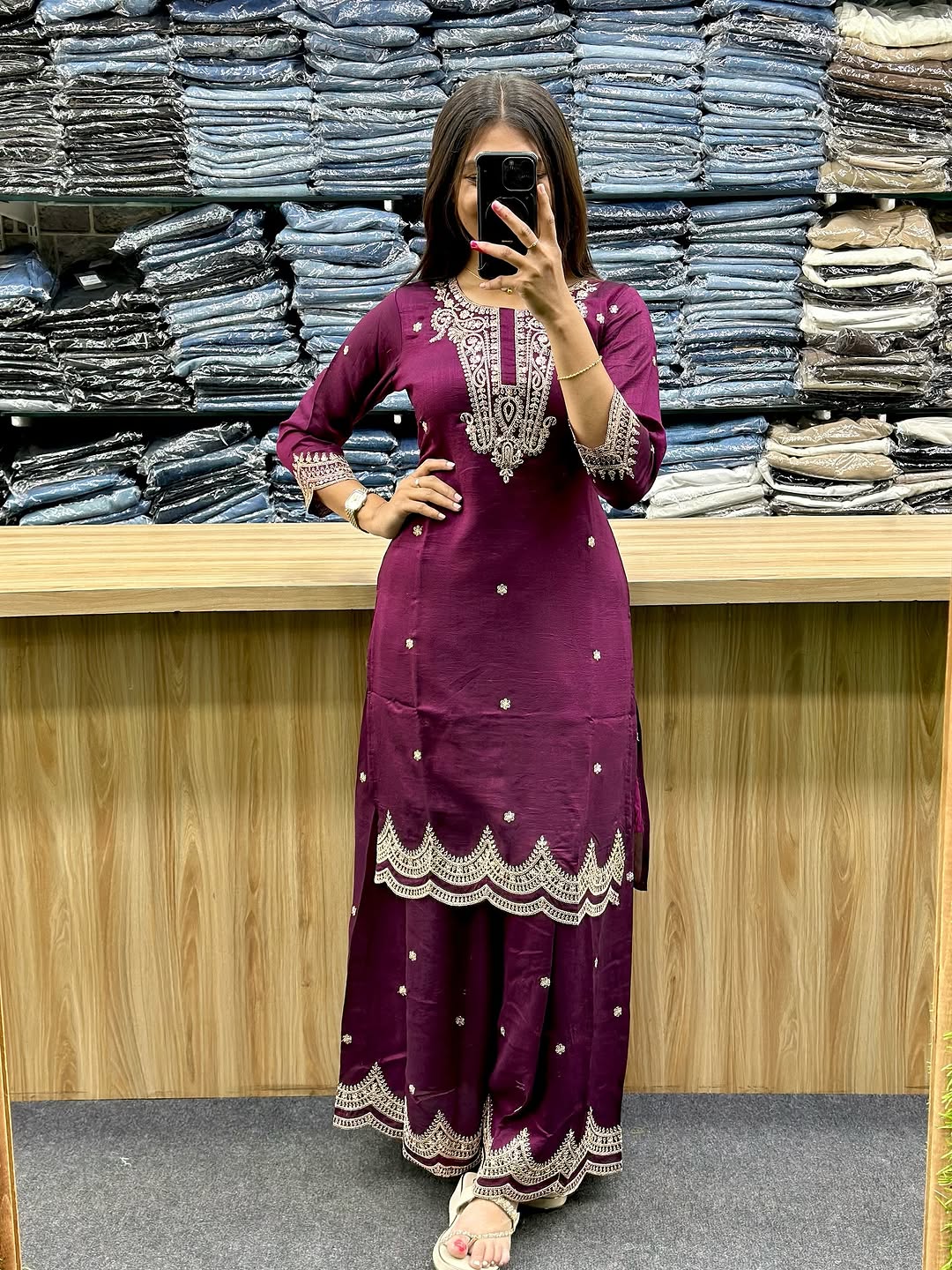 Garara Dreess embroidery Work_img_2