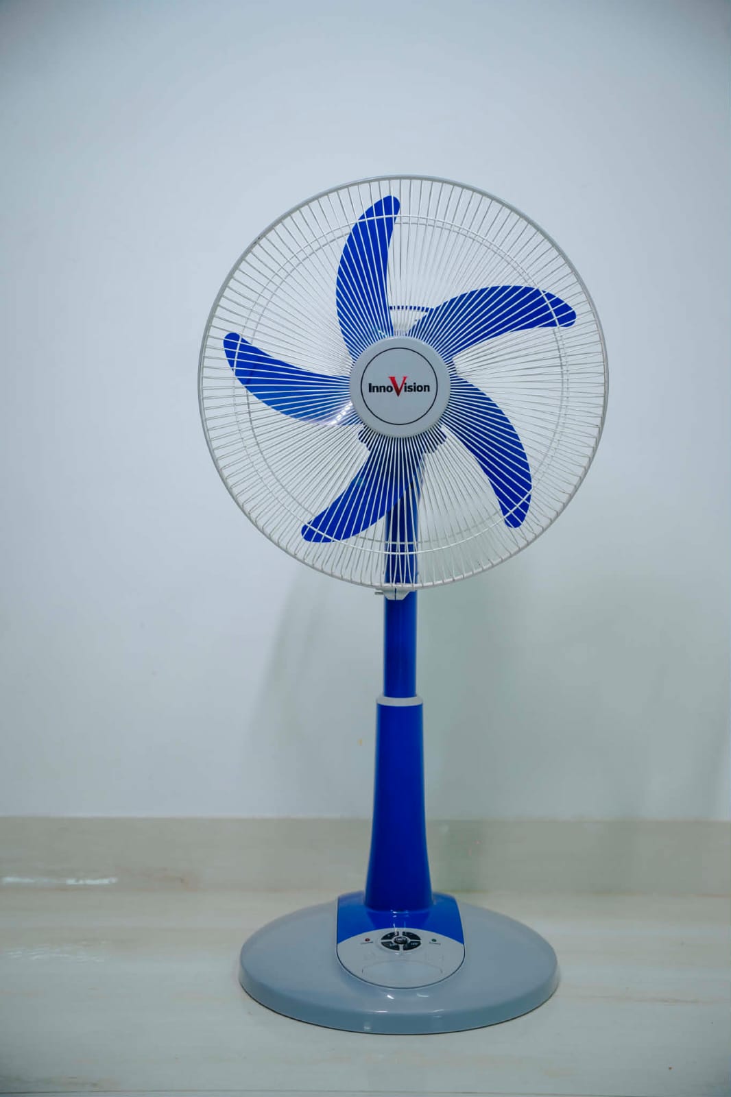 Rechargeable Defender Fan 16INCH HAF STAND / Defender (With Remote) (16") 2986HRS