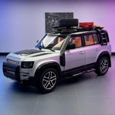 1:24 Scale Land Rover Defender._img_0